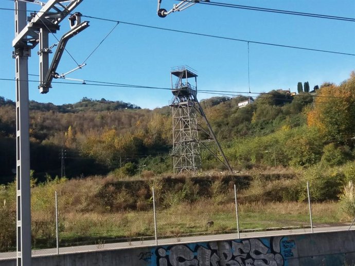 Carbón, pozo de carbón en Langreo