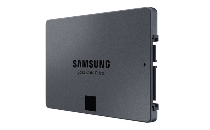 Unidad de almacenamiento  SSD 870 QVO SATA
