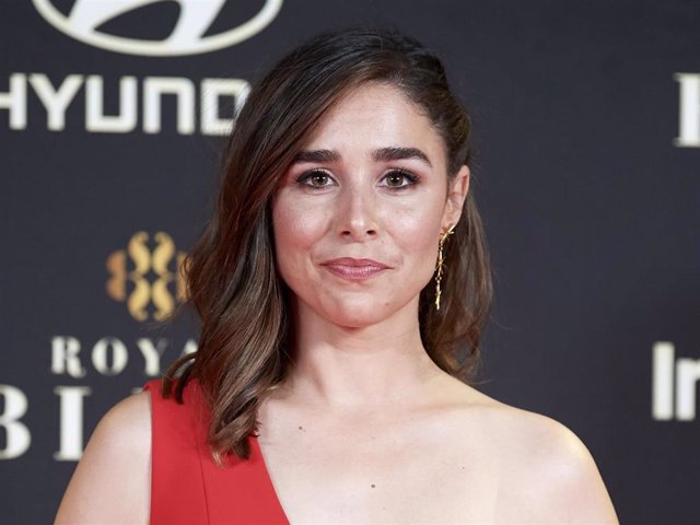 candela serrat candela serrat