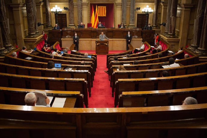 El presidente de la Generalitat, Quim Torra, interviene en el pleno monográfico del Parlament sobre la gestión del coronavirus.