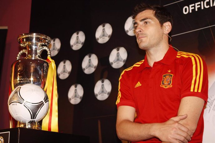Iker Casillas Balon De La Eurocopa