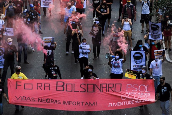 Manifestación en contra del presidente Jair Bolsonaro celebrada en Porto Alegre, en el sur de Brasil.