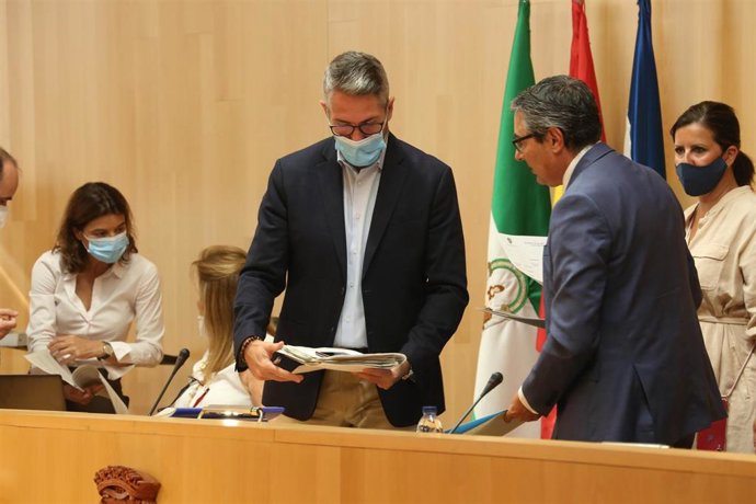 Málaga.-Cassá mantiene responsabilidades en Diputación tras rechazar el Pleno la moción de Cs para revertir su situación