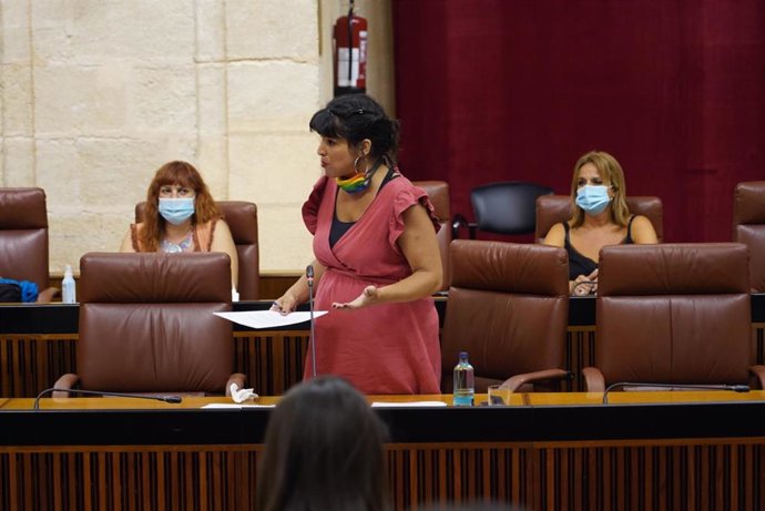 La presidente del grupo parlamentario de Adelante Andalucía, Teresa Rodríguez, durante la sesión de control