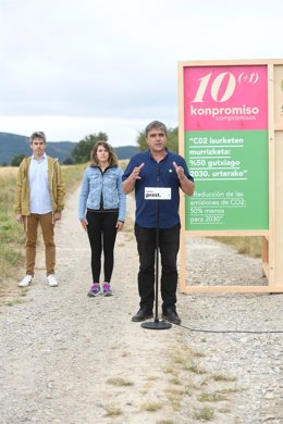 El cabeza de lista por Álava de EH Bildu en las elecciones al Parlamento Vasco, Mikel Otero