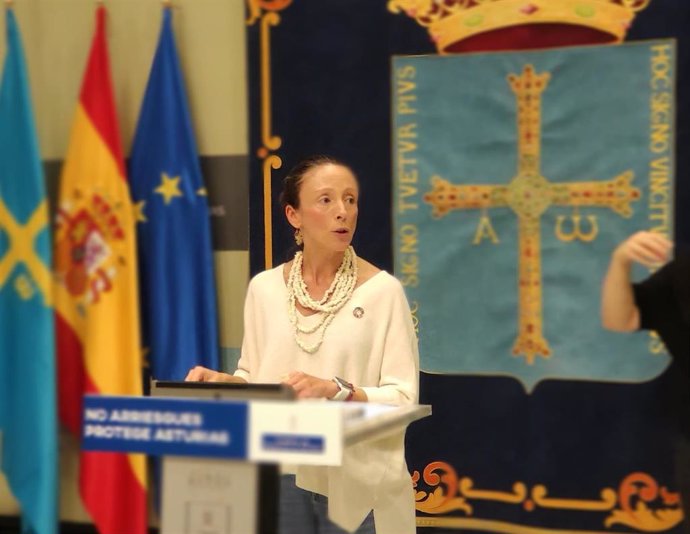 La portavoz del Gobierno asturiano y consejera de Derechos Sociales, Melania Álvarez, en rueda de prensa tras el Consejo de Gobierno.