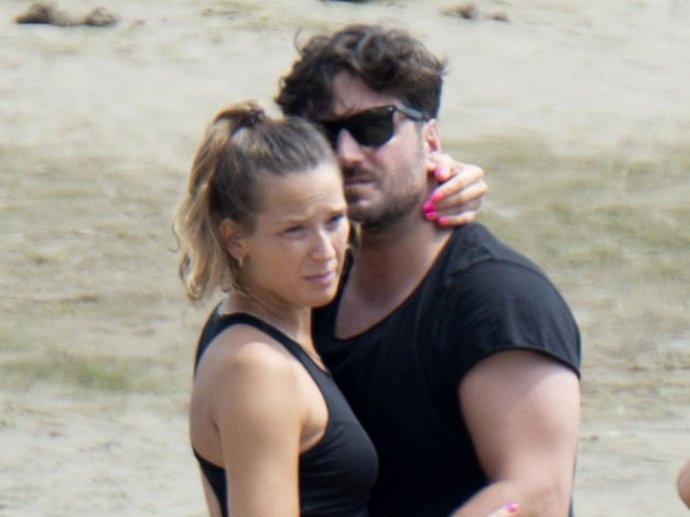 David Bustamante y Yana Olina, en sus últimas vacaciones en San Vicente de la Barquera