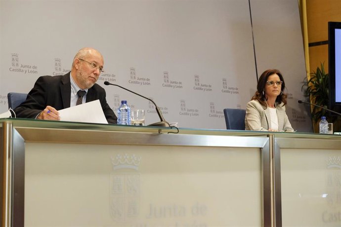 El vicepresidente y portavoz, Francisco Igea, y la consejera de Empleo e Industria, Ana Carlos Amigo.