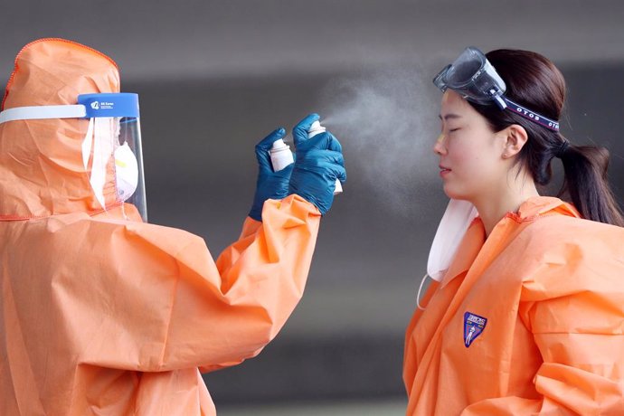 Coronavirus.- Corea del Sur constata otros 54 casos en un día a medida que el vi
