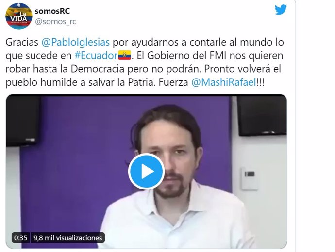 Tuit del  Movimiento Revolución Ciudadana (MRC), los partidarios del expresidente ecuatoriano Rafael Correa, con un vídeo en el que Pablo Iglesias, antes de ser vicepresidente, apoya al exmandatario