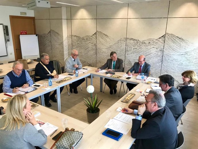 Imagen de la Junta Directiva de la Federación Andaluza de Centros de Enseñanza Privada (Cece-A).