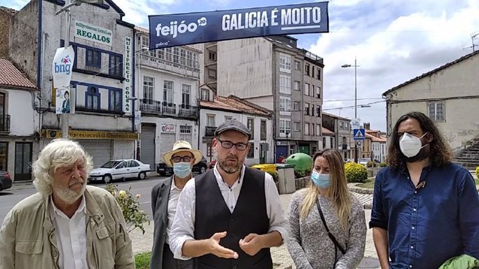 Beiras, Noriega y Antón Sánchez en un acto de Galicia en Común-Anova Mareas en Melide y Arzúa