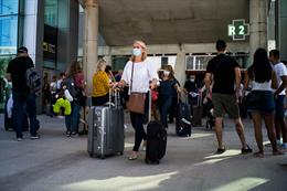 España abre el sábado sus fronteras a 12 países de fuera de la UE con China, Marruecos y Argelia sujetas a reciprocidad España abre este sábado sus fronteras a 12 países fuera de la UE con China, Marr