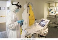 Coronavirus.- Andalucía baja hasta los 44 hospitalizados por Covid-19, 10 de ellos en UCI