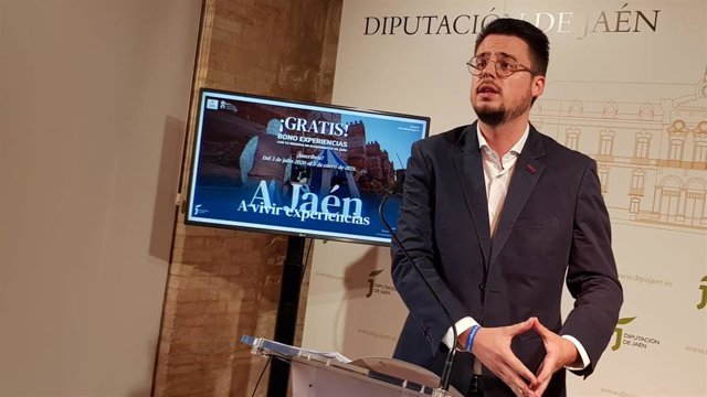 El diputado de Promoción y Turismo, Francisco Javier Lozano