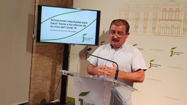 El diputado de Infraestructuras Municipales, José Castro