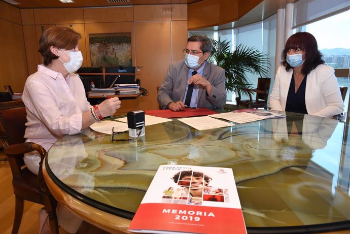 Convenio entre Diputación y Cáritas para atender a familias y mayores en riesgo de exclusión