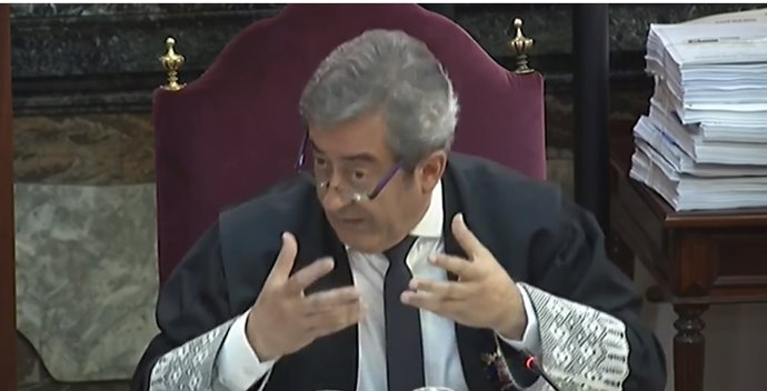 El fiscal Javier Zaragoza interviene en las conclusiones de la Fiscalía en el juicio por el procés en el Tribunal Supremo (ARCHIVO)