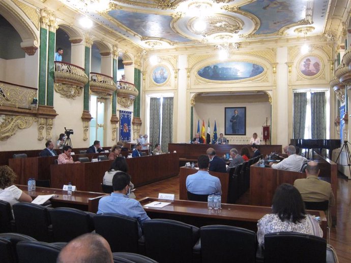 Pleno en la Diputación de Badajoz