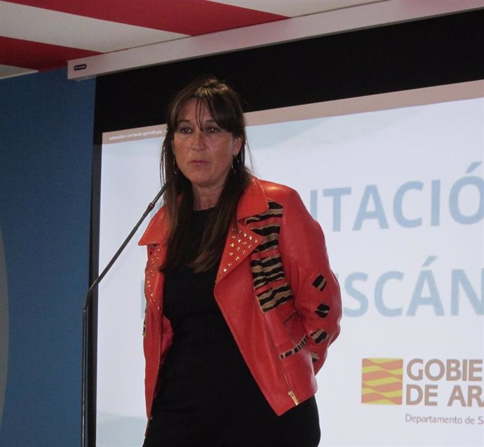 Foto de archivo de la consejera de Sanidad del Gobierno de Aragón, Sira Repollés.