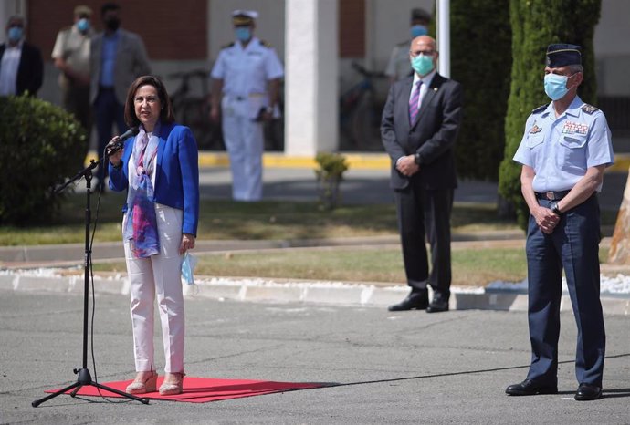 Esperanza Casteleiro, directora de gabinete de Robles y ex número dos del CNI, nueva secretaria de Estado de Defensa