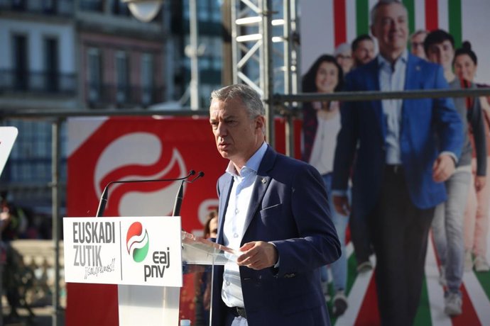 El Lehendakari, Iñigo Urkullu, en un acto electoral en Lekeitio (Bizkaia)