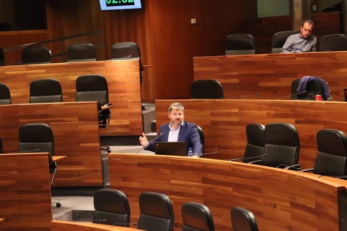 El diputado de Ciudadanos, Sergio García, durante una intervención en el Parlamento en una imagen de archivo.