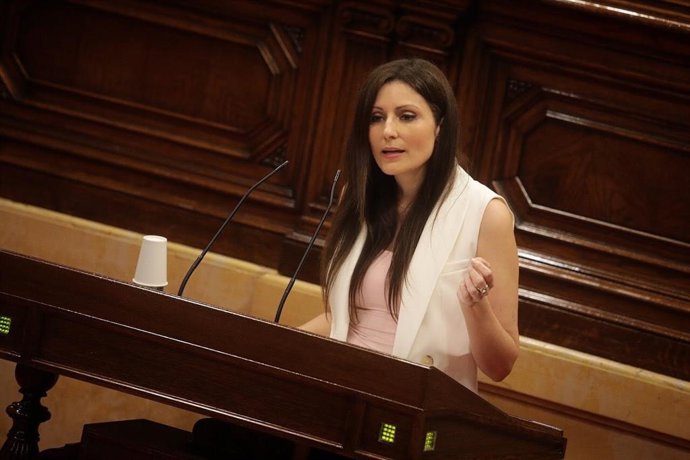 La líder de Cs, Lorena Roldán, durante una intervención en el Parlament.