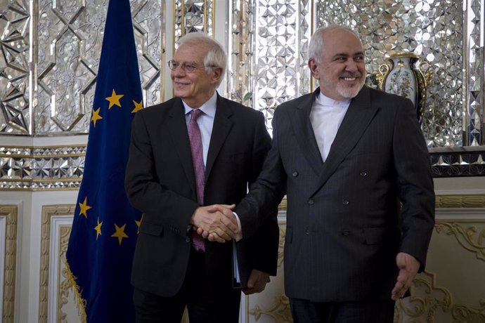 El Alto Representante de la Unión Europea para la Política Exterior, Josep Borrell y el ministro de Exteriores iraní, Mohamed Yavad Zarif