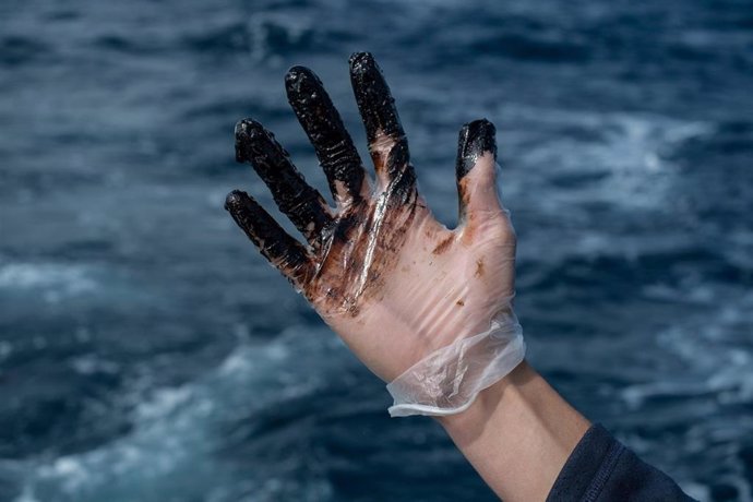 Contaminación por petróleo en el mar