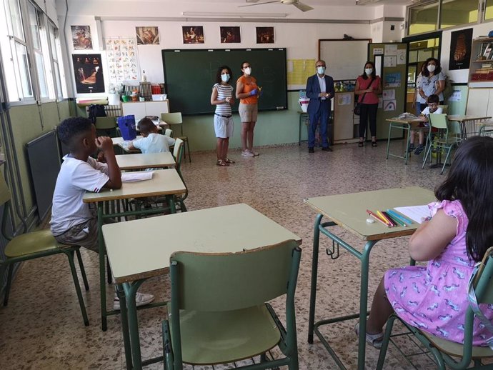 El Ayuntamiento de Sevilla atiende este verano a un total de 2.180 menores en riesgo de exclusión social mediante programa estival de acciones socioeducativas.