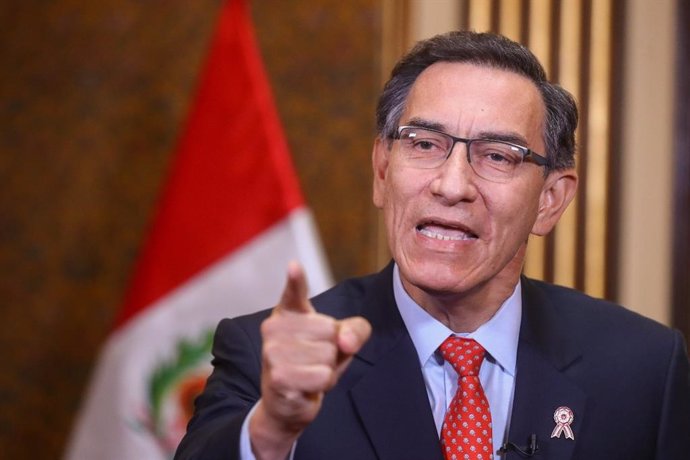 Perú.- Vizcarra convoca un referéndum de reforma constitucional en Perú para eli