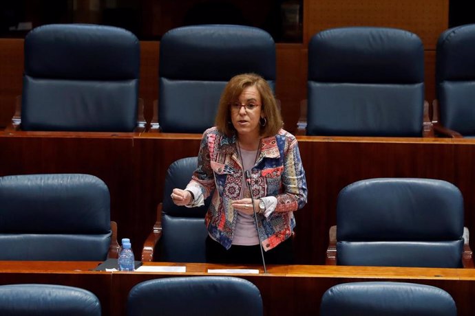 El diputado del PSOE, Purificación Causapié, durante su intervención en el pleno que la Asamblea de Madrid. En Madrid, (España), a 21 de mayo de 2020.