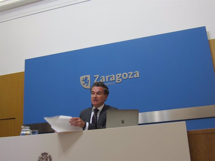 El consejero municipal de Urbanismo del Ayuntamiento de Zaragoza, Víctor Serrano