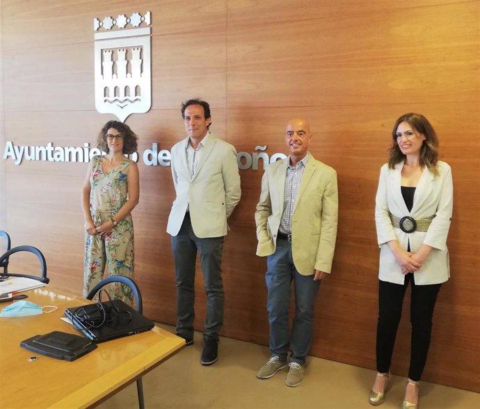 Ignacio Tricio, segundo por la derecha, nuevo portavoz de Ciudadanos en el Ayuntamiento de Logroño, con sus compañeros de Grupo Municipal.
