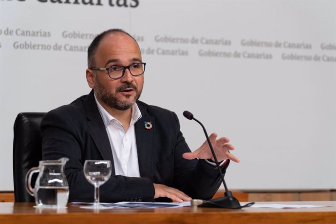 Canarias se prepara para acabar con las "trabas administrativas" y acelerar la d
