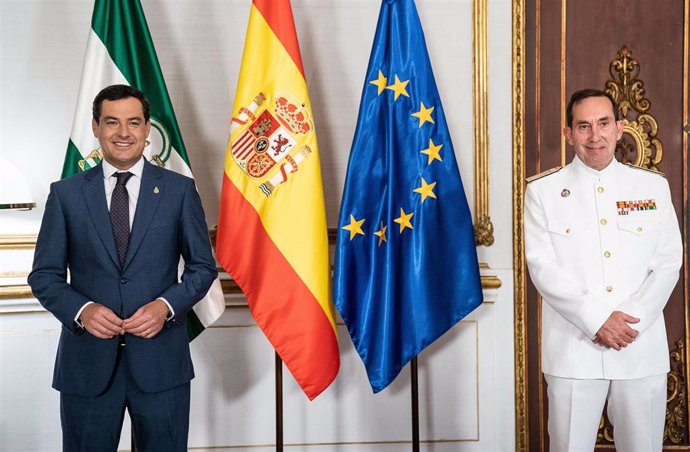 El presidente de la Junta de Andalucía, Juanma Moreno, ha recibido este lunes al nuevo almirante de la Flota Naval de la Armada Española, Antonio Martorell Lacave, en el Palacio de San Telmo