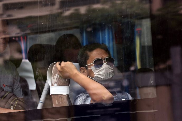 Coronavirus.- El Gobierno de Filipinas se muestra "alarmado" por el repunte de c