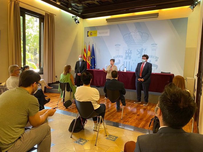 La delegada del Govern espanyol a Catalunya, Teresa Cunillera, s'ha reunit aquest dilluns amb els responsables dels departaments administratius de la Delegació del Govern central.