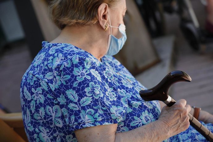 Cvirus.- Los mayores en residencias merecen un estudio específico, según directo