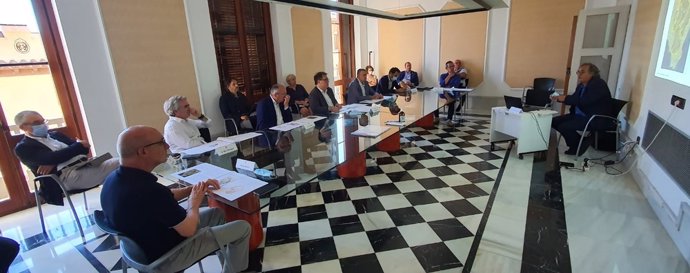 El secretario de Agenda Urbana y Territorio, Agustí Serra, explica los objetivos del plan director urbanístico para el área metropolitana de Tarragona que impulsará la Generalitat.