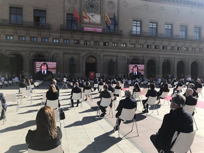 Homenaje en Zaragoza a las víctimas de la COVID-19.