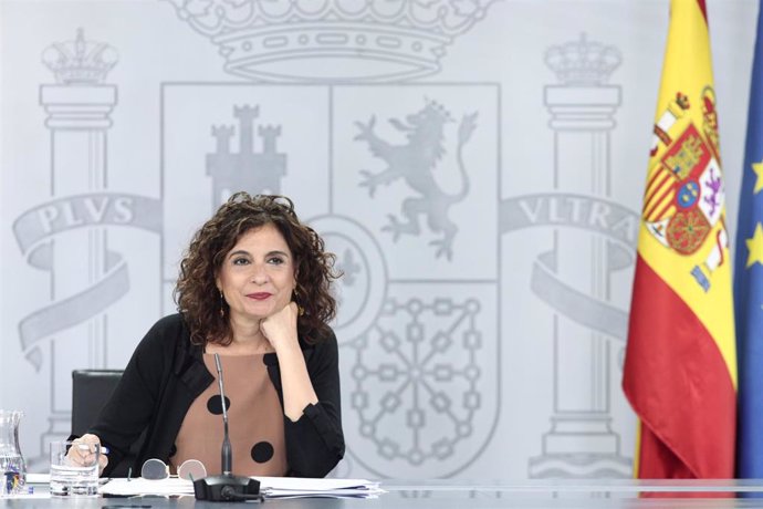 La ministra portavoz y de Hacienda, María Jesús Montero, durante su comparecencia en rueda de prensa posterior al Consejo de Ministros celebrado en Moncloa, Madrid (España), a 30 de junio de 2020.