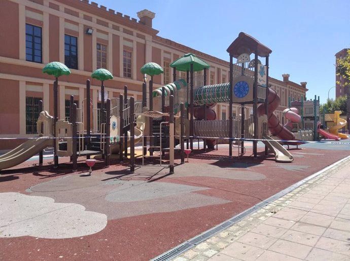 Parque infantil en La Línea de la Concepción