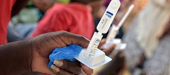 Salud.-ONUSIDA avisa de que la respuesta contra el VIH "sigue fallando" en niños