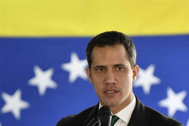 El autoproclamado "presidente encargado" de Venezuela, Juan Guaidó