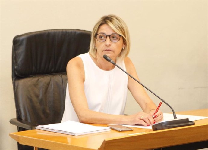 La diputada socialista Pilimar Zamora coordina la Comisión especial de estudio para la reestructuración de la red de residencias de personas mayores de Aragón.