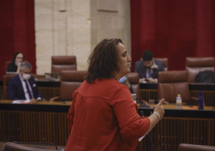 La portavoz adjunta del grupo parlamentario Adelante Andalucía, Ángela Aguilera, en una foto de archivo