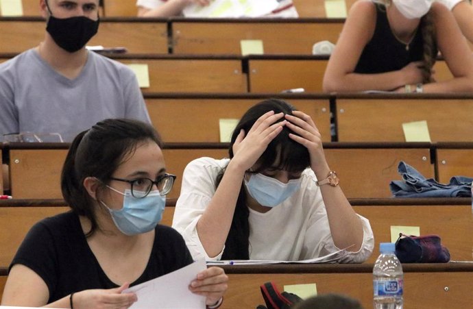Cvirus.- Los centros españoles en países afectados por la pandemia podrán realiz