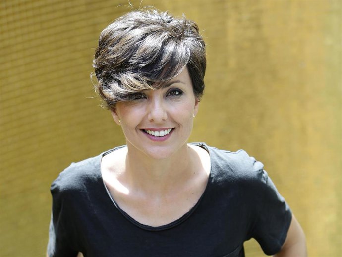 Bello primer plano de la periodista Sonsoles Ónega